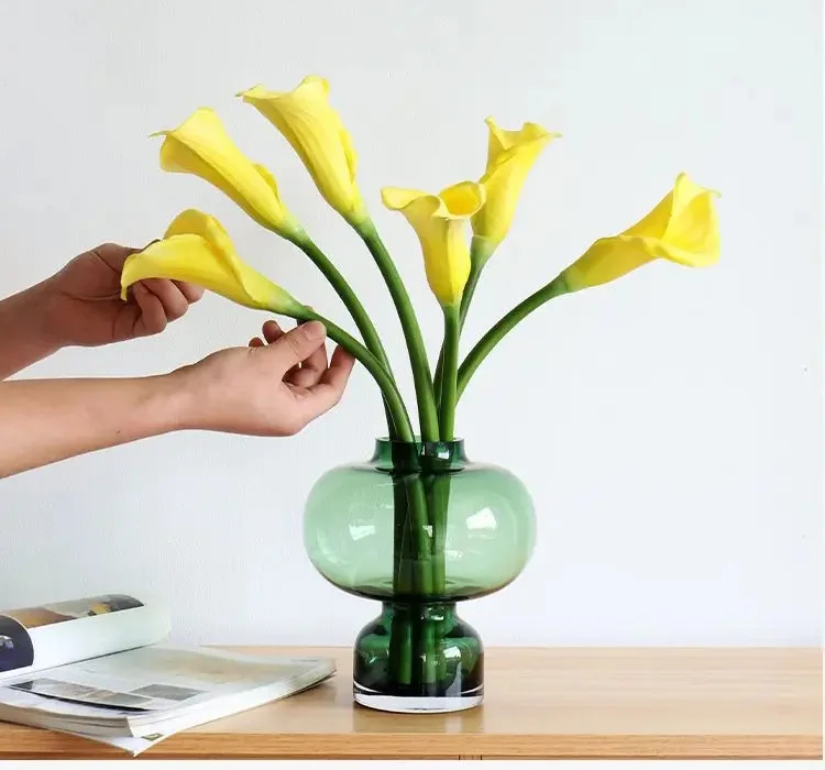 7 Stück PU Lange Zweige Große Calla-Lilien Realistische Künstliche Blumen Hochzeitsdekoration Blumenarrangement Heim-Party Calla Kunstblumen – Detail 3