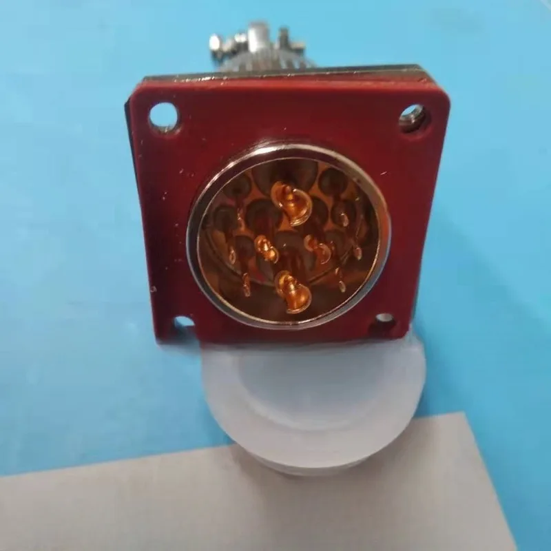 MX33-10 Core Glass Sealing  C Type Socket Connector, Vacuum Aviation Plug    Citycoco
