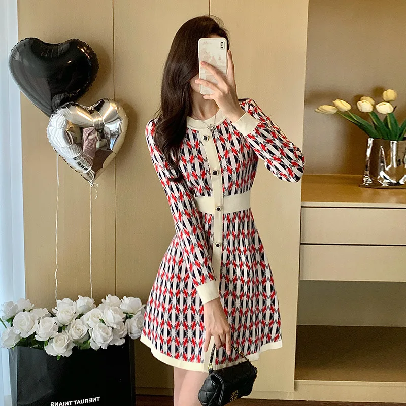 Women's Color blocked Knitted Dress 2026 New Spring and Autumn Small Fragrant Wind Round Neck Long Sleeve Sweater Skirt