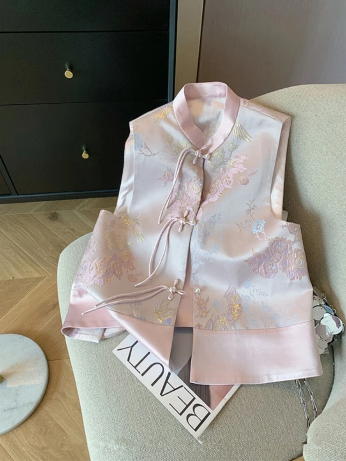 

Pink Satin Embroidered New Chinese Sle Vest Women's Summer High End National Sle Buttoned Top Worn outside as an Outerwear