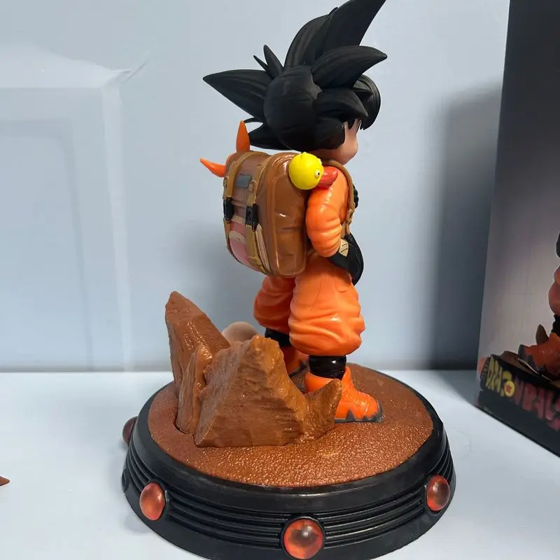 Dragon Ball Anime Goku Travel Q Version Figure avec Base, Double Tête, Carimplanté, Ornement, Debout, Renforcement, Modèle, Cadeau Personnalisé