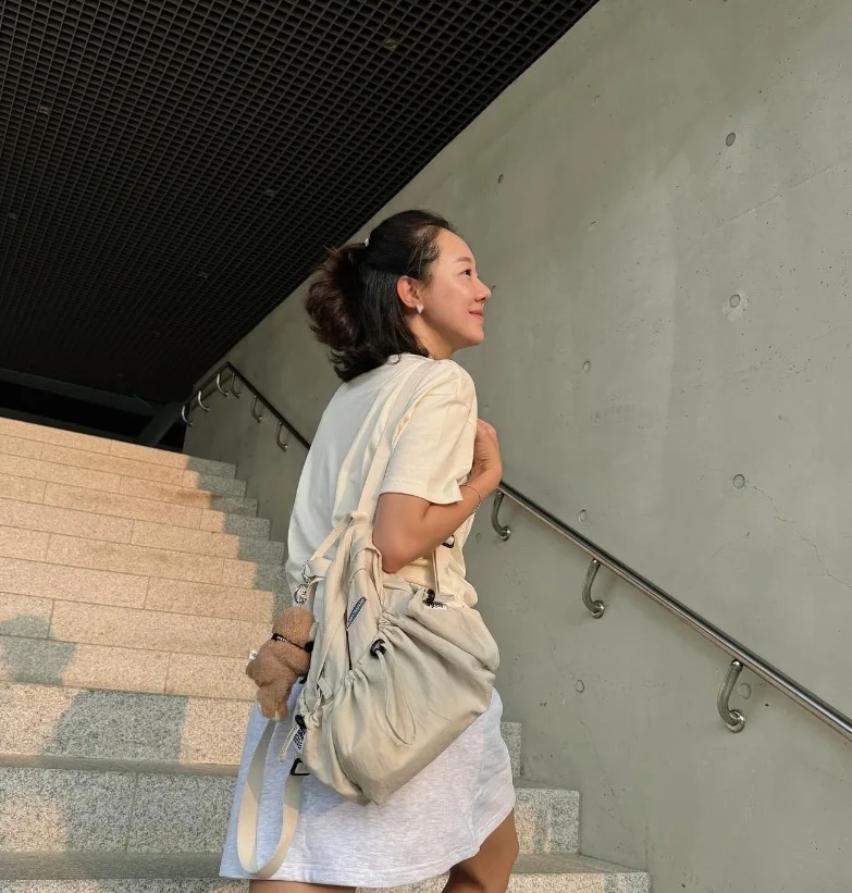 large-capacity-oversized-soft-backpack-casual-drawstring-rucksack-versatile-everyday-use-pocket