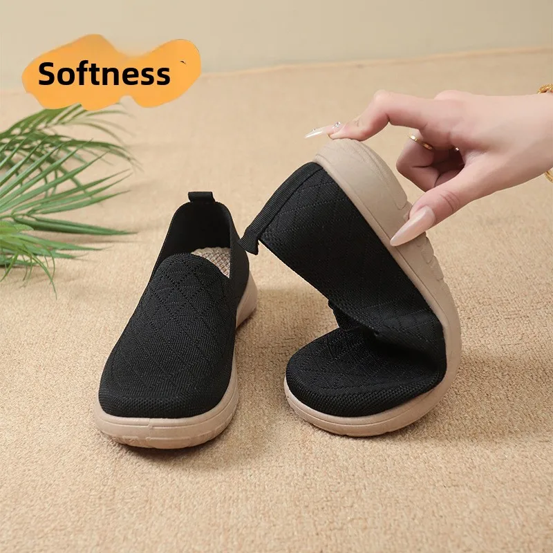 Women Slip On Old Beijing Cloth Shoes Breathable Fly Woven Flats Soft Non Slip Comfort Walking Mom Casual Daily Light Sneakers