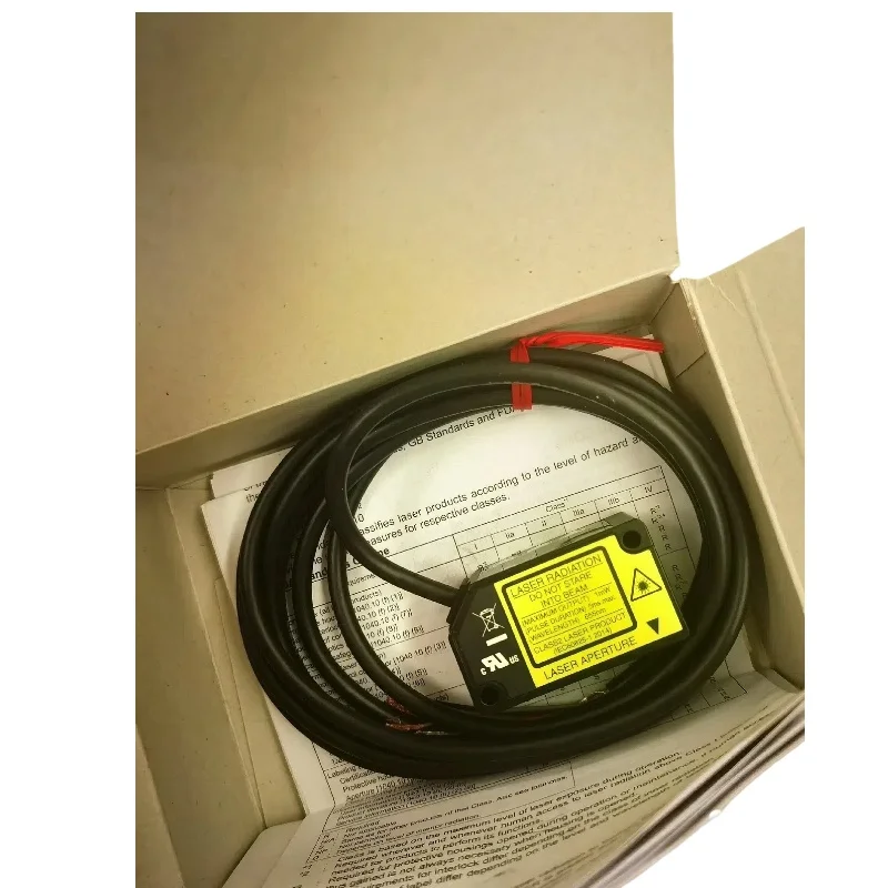 new Panasonic,S HG-C1030 HG-C1050 HG-C1100 HG-C1200 HG-C1400 HG-C1030-LT HG-C1050-LT HG-C1400-P displacement sensor  in stock