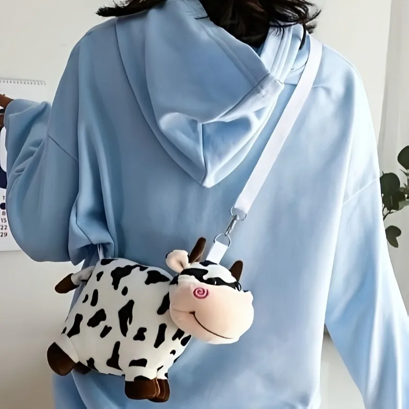 Urocza pluszowa torba na ramię w kształcie krowy, studencka kawaii torba crossbody z kreskówkowym motywem, uniwersalny pluszowy plecak na co dzień, prezent dla przyjaciela.