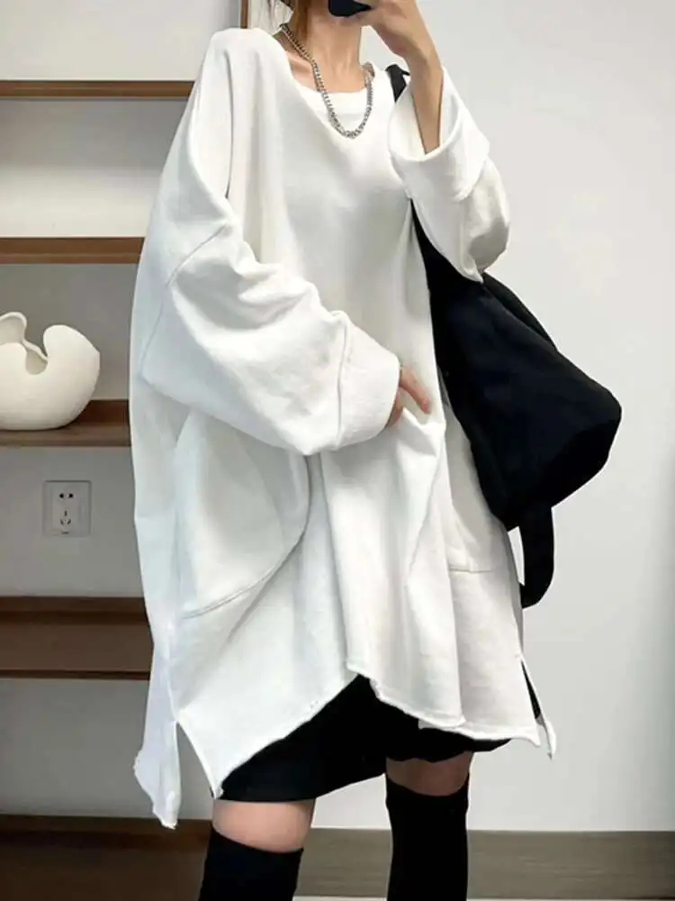 EAM Purple Big Pockets Casual Sweatshirt New Round Neck Long Sleeve Women Big Size Fashion Tide Autumn 2026 30A2867