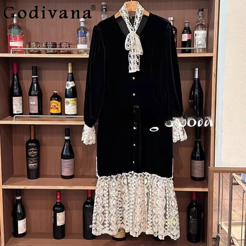 

Large Size Girl Autumn Winter Elegant Lace V-neck Velvet Long Sleeve Dress 2025 A-line High Waist Big Swing Temperament Dresses