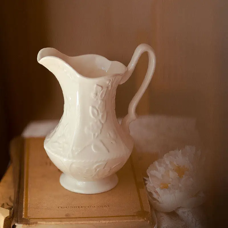 

French retro ceramic vase vintage style light luxury single-ear design premium home decor living room floral arrangement vase
