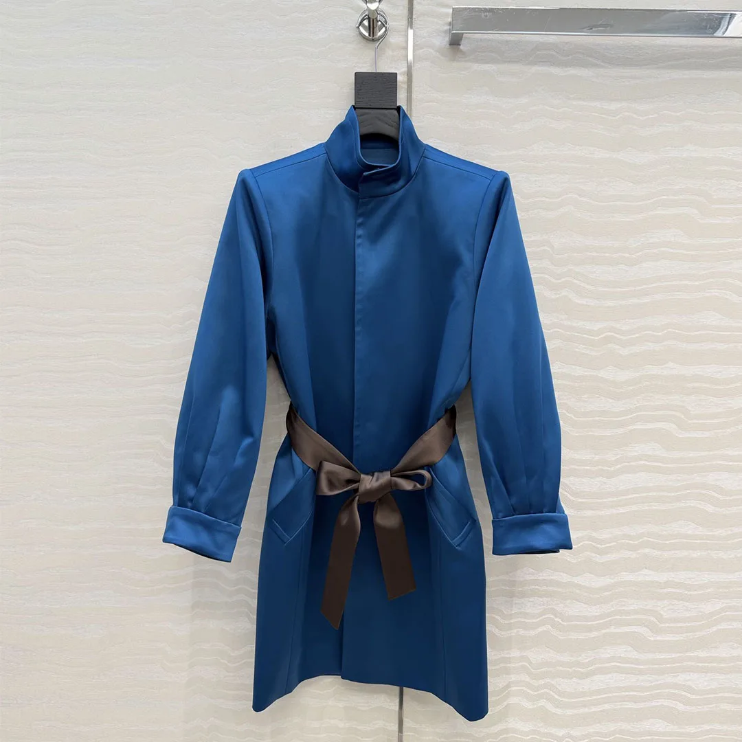 

Новинка 2026: Весенний однотонный винтажный тренчкот в уличном стиле для женщин, с высоким воротником, длинными рукавами, свободный крой, на шнуровке, с поясом, из смесового атласа и шелка