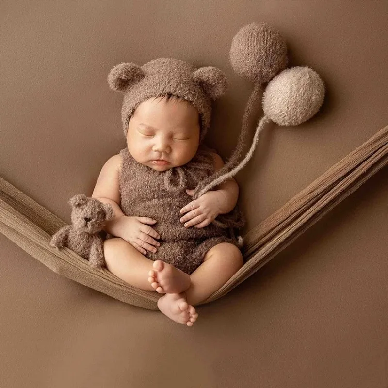 Newborn Photography Outfit Brown Knitted Plush Bear Hat Jumpsuit Set Balloon and Doll Toy Studio Baby Photo Shooting Accessories