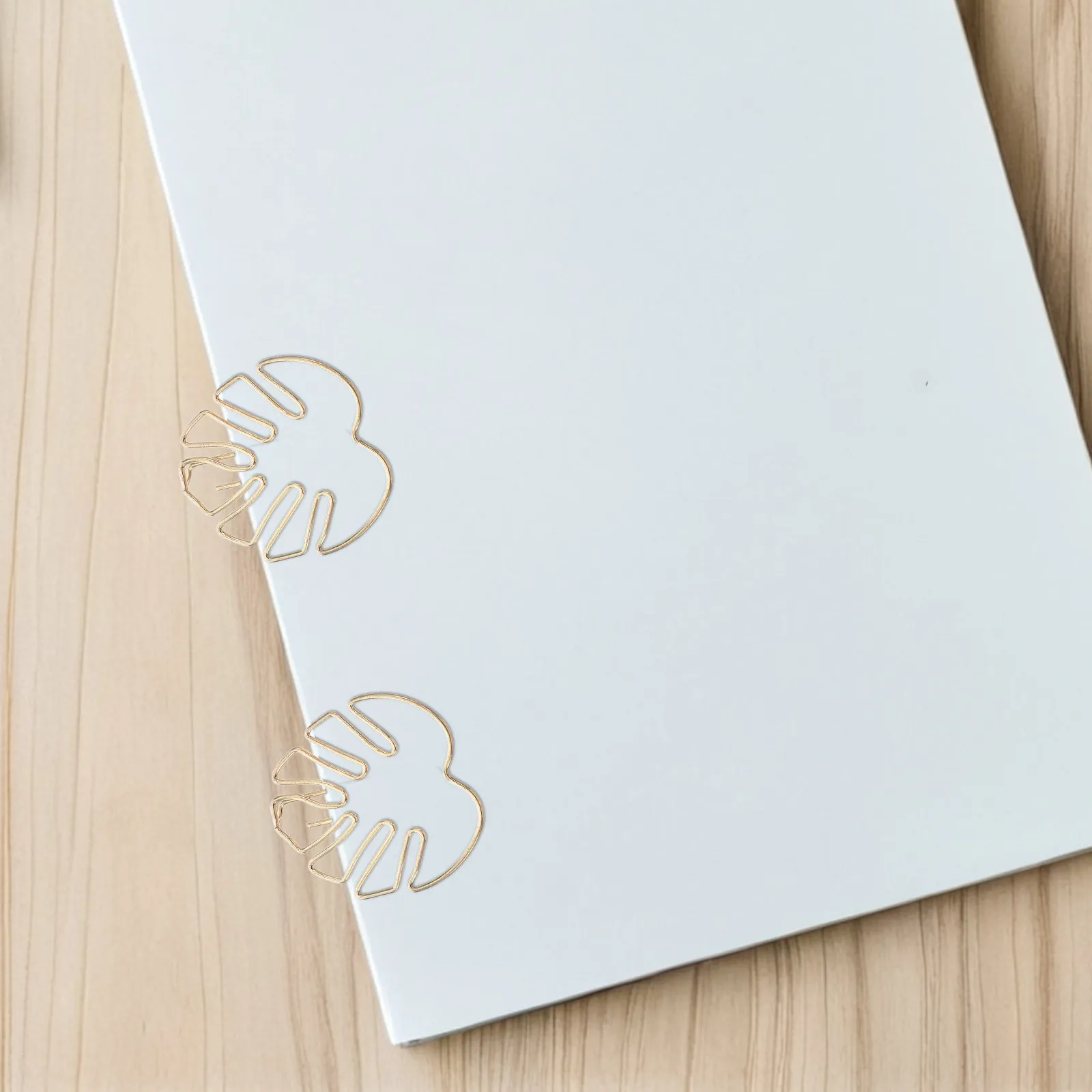 

50Pcs Monstera Leaf Shaped Book Paperclip Pins Gold Vintage Metal Clips Decorative Stationery Clips for Journal Planner