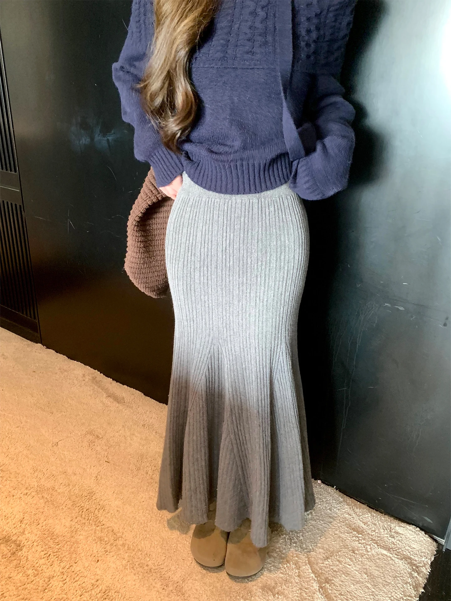 

Winter Knitted Fi Tail f Skirt Mid-Length A-Line Warm Faux Fur Inner Wear High Waist Gored Skirt Korean Sle Women's Fa...