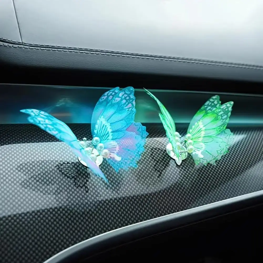 Moving Butterfly Car Dashboard Decor Auto Center Console Air Vent Decorative Ornament Car Interior Car Accessories