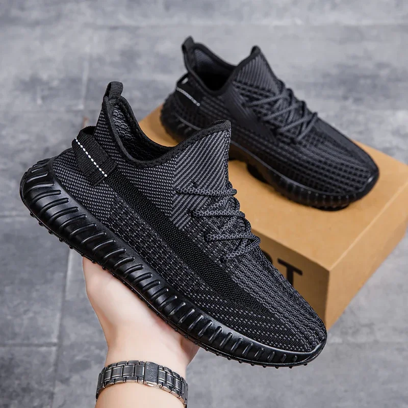 Breathable Summer Sports Casual Shoes Men's Mesh Slip-On Soft Sole Comfortable Trendy Black Footwear For Travel