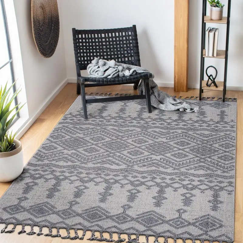 

6X9 White Gray Traditional Indoor Outdoor Area Rug - Loom Luxe Collection