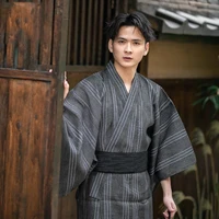 Verano gris japonés tradicional samurái kimono para hombres Yukata bata de baño Hekoobi estilo suelto ropa de casa cinturón vestido largo de algodón