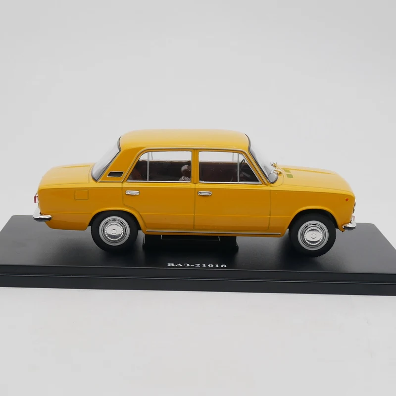 

Литой под давлением IXO масштаб 1:24 Лада Ваз 21018, советский автомобиль, модель автомобиля из сплава, металлическая коллекционная игрушечная машина, коллекционная игрушка, подарок, сувенир