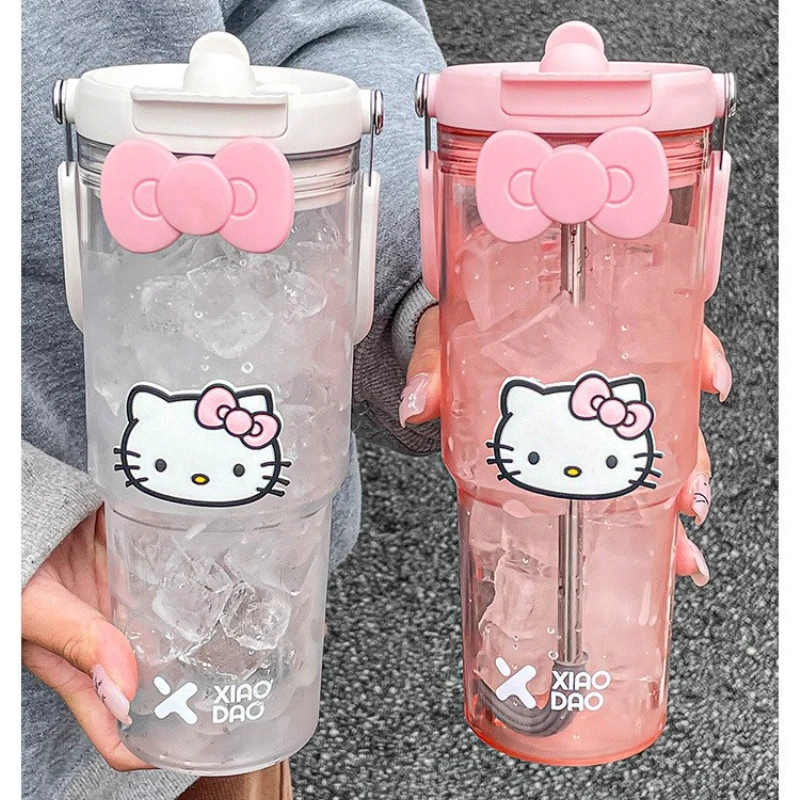 Sanrio-taza de agua de plástico de gran capacidad Hello Kitty, botella de bebida portátil de dibujos animados, vaso de paja para deportes de Fitness al aire libre, 900ML