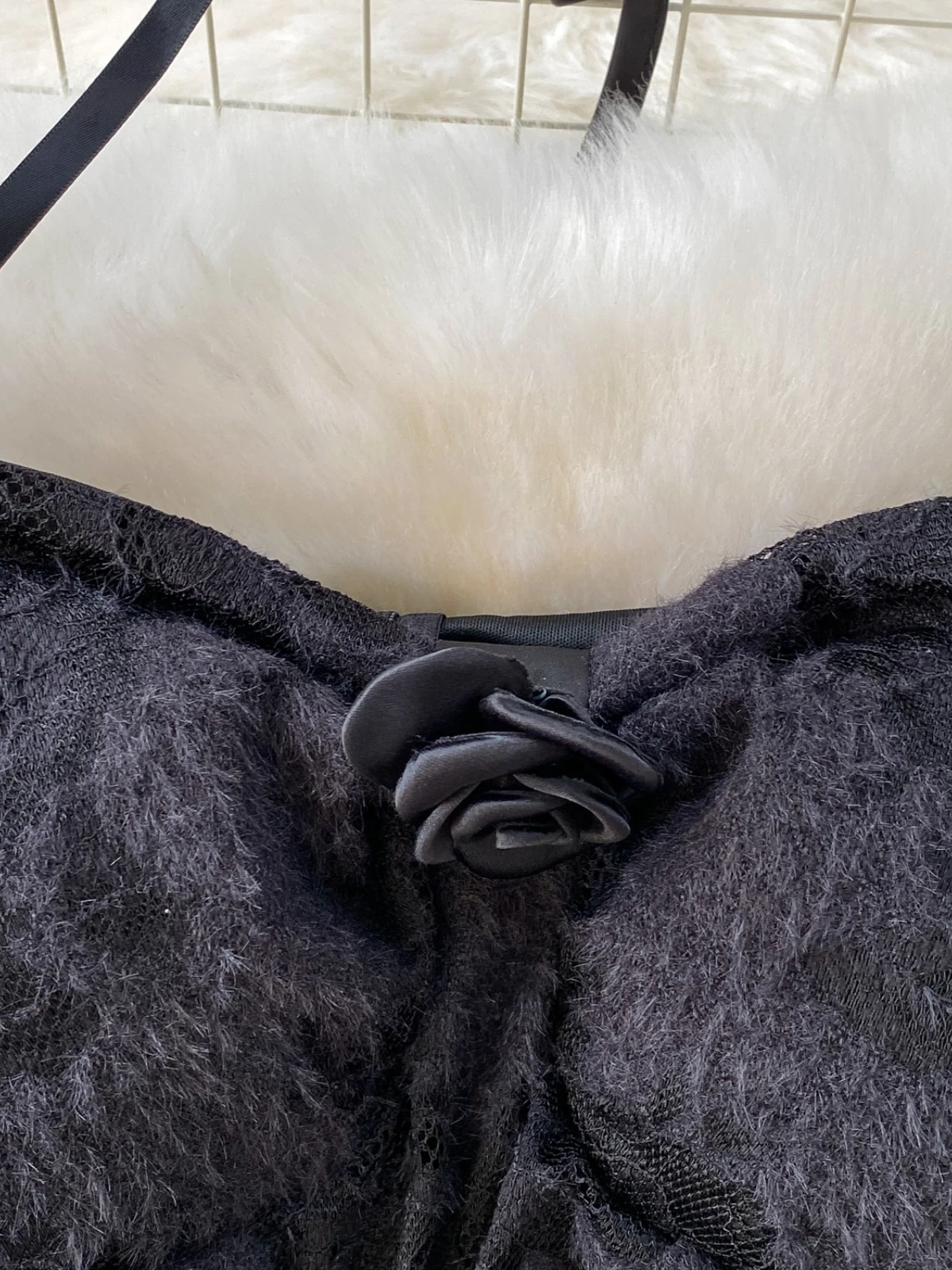 Foamlina 2025 New Women's Lace Dress Solid Tie-up Halter Neck Off Shoulder Long Sleeve 3D Flower Detail Slim Bodycon Party Dress