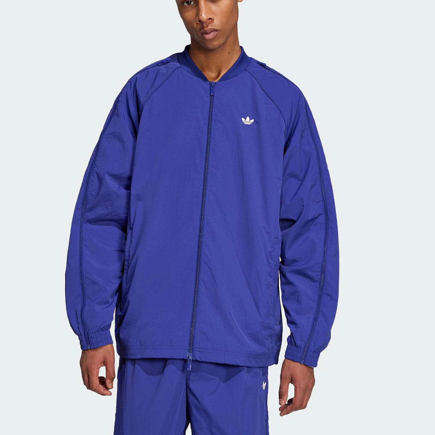 

Adidas genuine Three Stripes Men's Sports Gym Woven Jacket JX1617