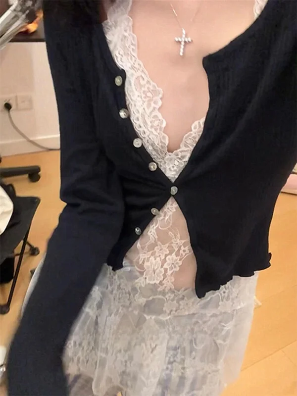 Top a Canotta Bianco in Pizzo per Donna, Versatile per Stratificazione e Passeggiate, Ideale per l'Inizio Autunno