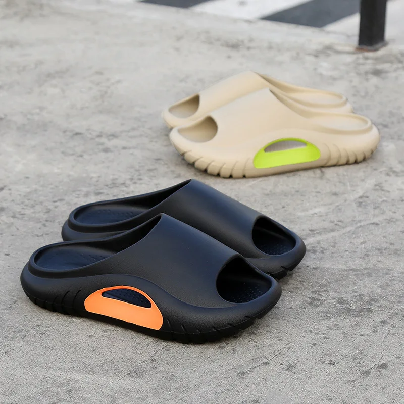 Sandales compensées d'été pour hommes Comwarm avec semelle EVA, confortables pour la plage, le bain et les activités de plein air_voghion.com