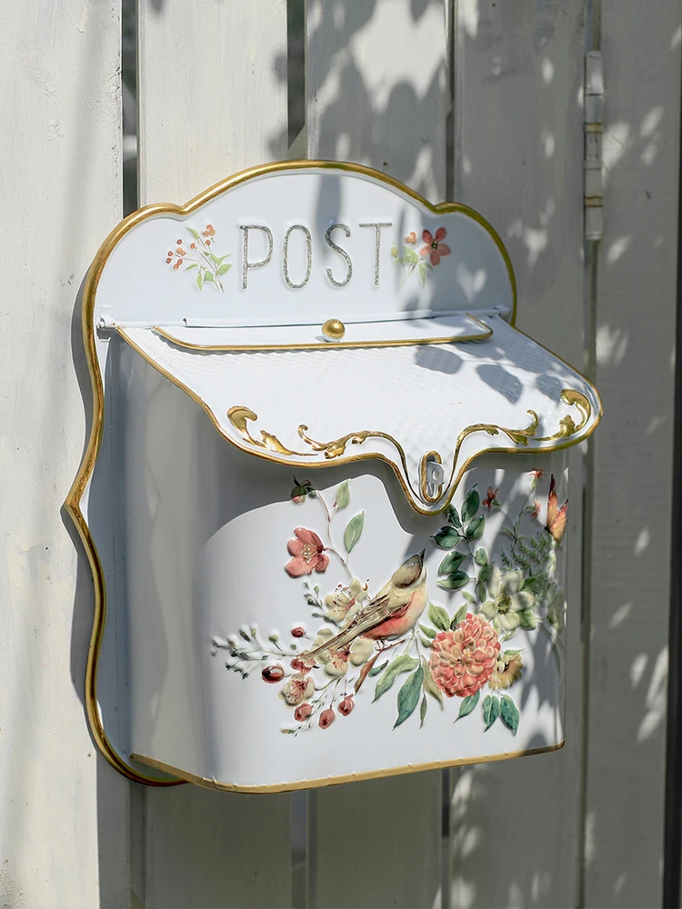 European Style Vintage Iron Art Mailbox Creative Home Opinion Box Wall Decor Storage Box Outdoor Garden Wall Hanging Ornament