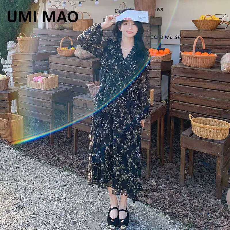 

UMI MAO Black Floral Dress Elegant For Women Spring Autumn V-neck High Waisted Long Skirt For Femme Y2K