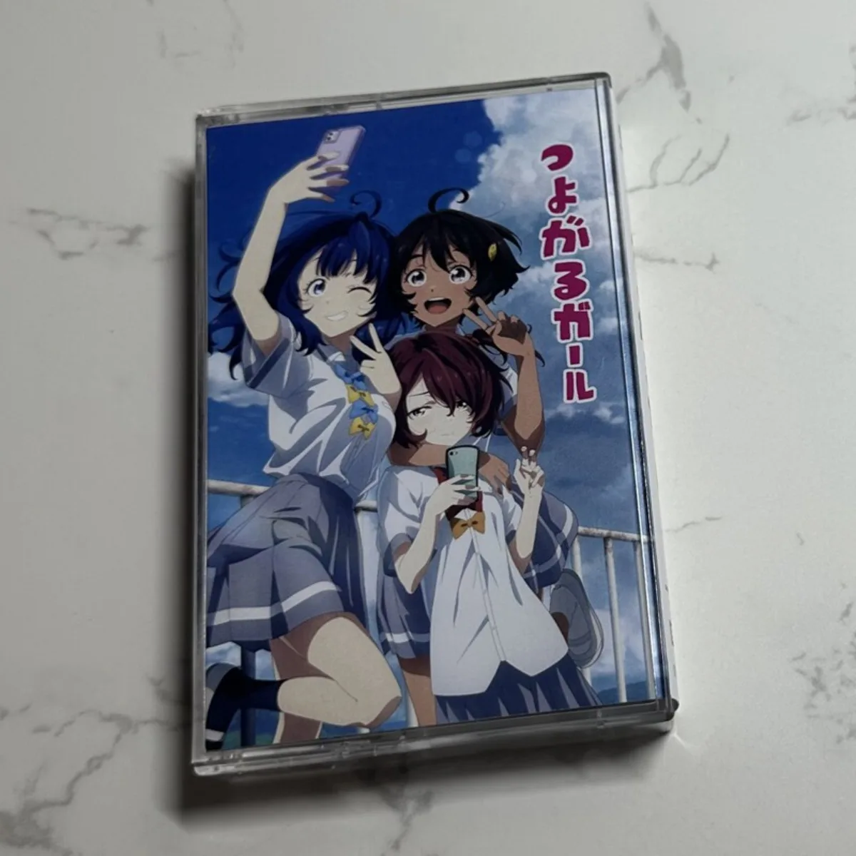 

Кассета с тематическими песнями и вставными мелодиями по аниме Tsuyogaru Girl: Коллекция японских аниме-саундтреков для отаку и любителей музыки