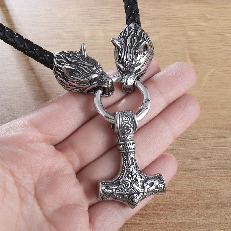 Vintage Norse Mythology Pendant Necklace for Men Hip Hop Necklace Motorcycle Rock Party Decoration