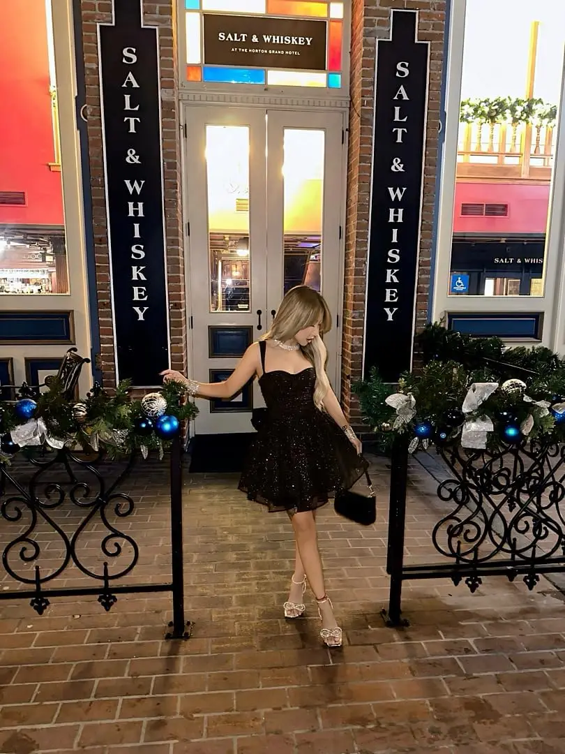 Sparkly Tulle Homecoming Dresses with Bow Spaghetti Strap Short Summer Prom Dress Sweetheart Cocktail Dress Above Knee , Mini