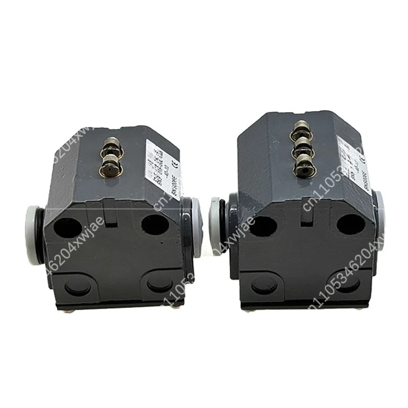 Combination Stroke Limit Switch BNS819-B02 03-D R08-40-10 R08-40-11