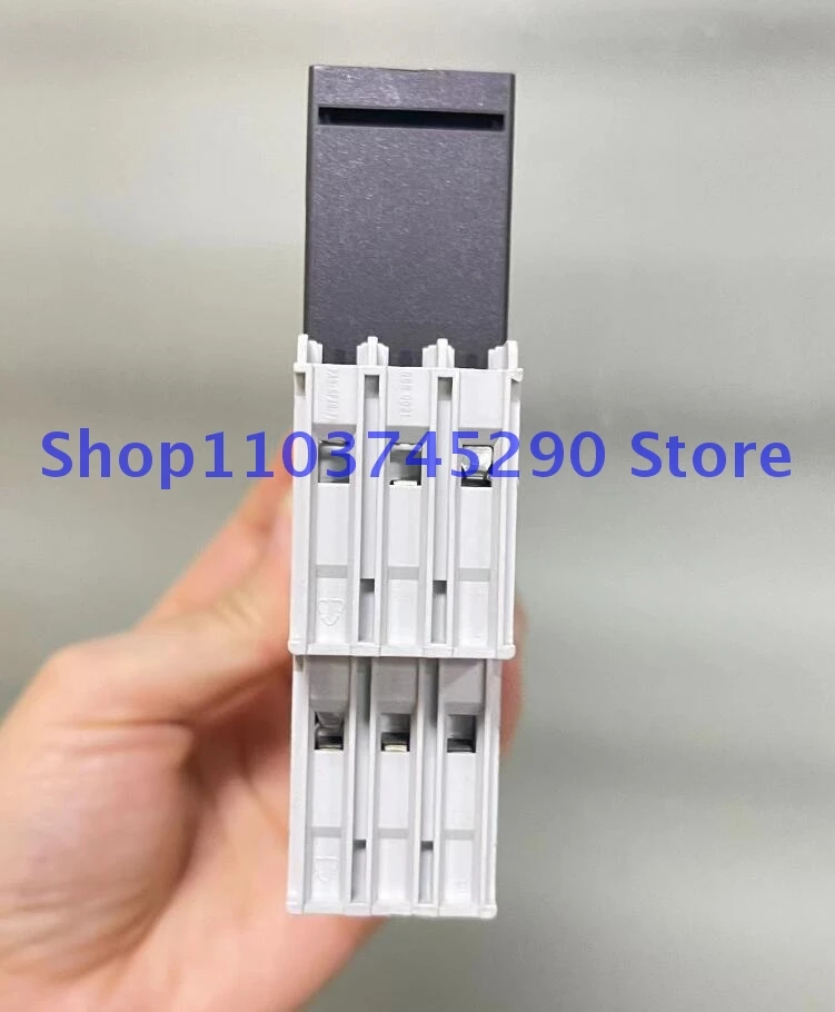 1PCS New Time Relay 3RP1505-1AP30 3RP15051AP30 In Box 3RP1505 1AP30  3RP15051BP30  3RP1505-1BP30