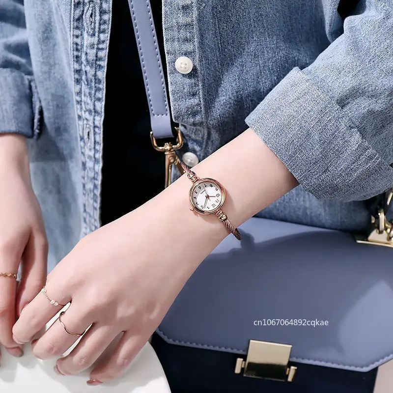 Women Watches Small Gold Bangle Bracelet Watch Stainless Steel Retro Ladies Quartz Wristwatch Clock Fashion Dress Watch Reloje