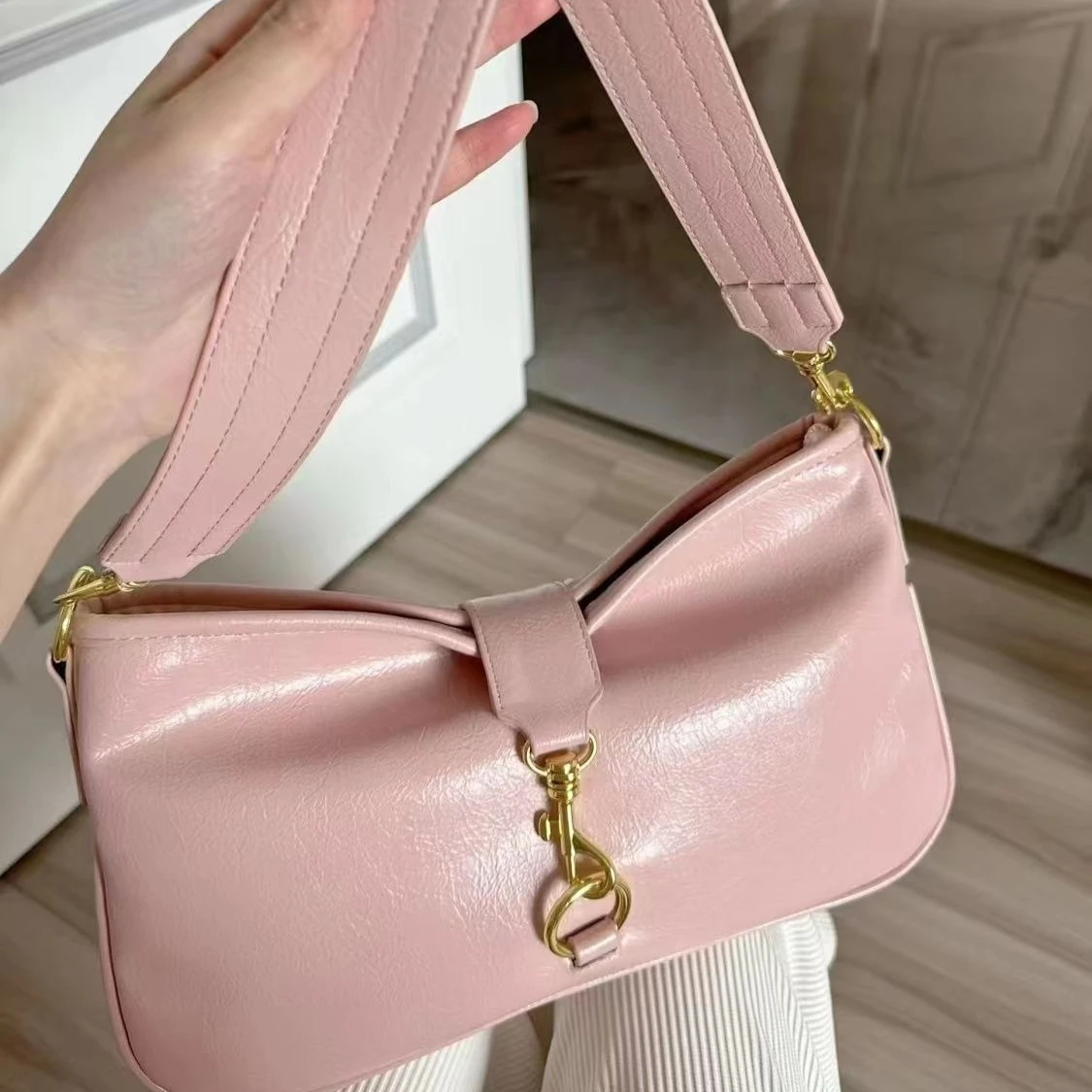 

Japanese-style Retro PU Leather Large-capacity Tote Bags Metal Buckle Handbag Wallet Storage Bags Women Bag Purse