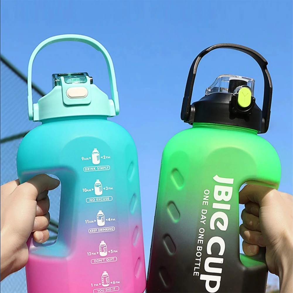 Botella agua gran capacidad con asa para pesca deportiva - imagen 3