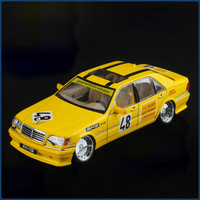 

Diecast Alloy 1/24 Red Pig -W140 300SEL Car Model Ornament Souvenir Display Collection Hobby Gift