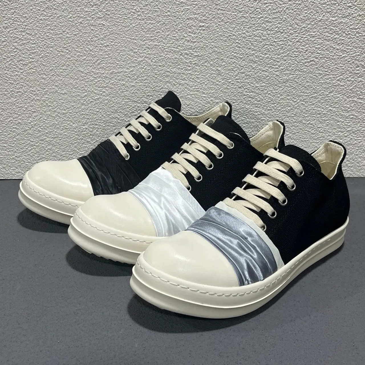 Unisex Black Canvas High Top Low Top Shoe Sneakers Lace-Up White Pleated Fabric  Luxury Flat Ankle Boots Casual Sneakers