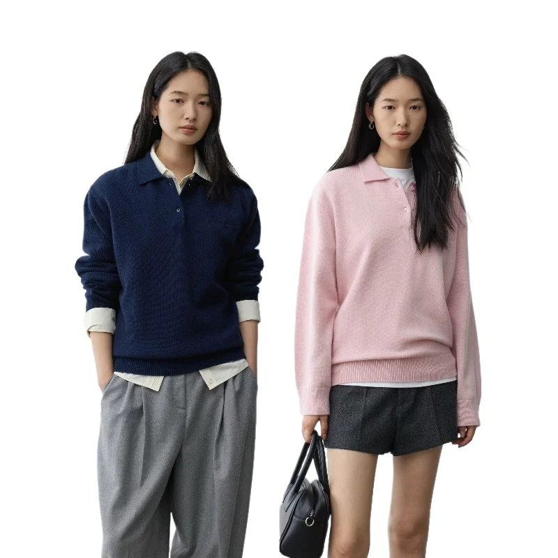 

Кашемировый свитер-поло Consaini AU series 100, вязаный, женский, свободного кроя, в стиле M1U, с элементами старинного дизайна и высоким уровнем элегантности.