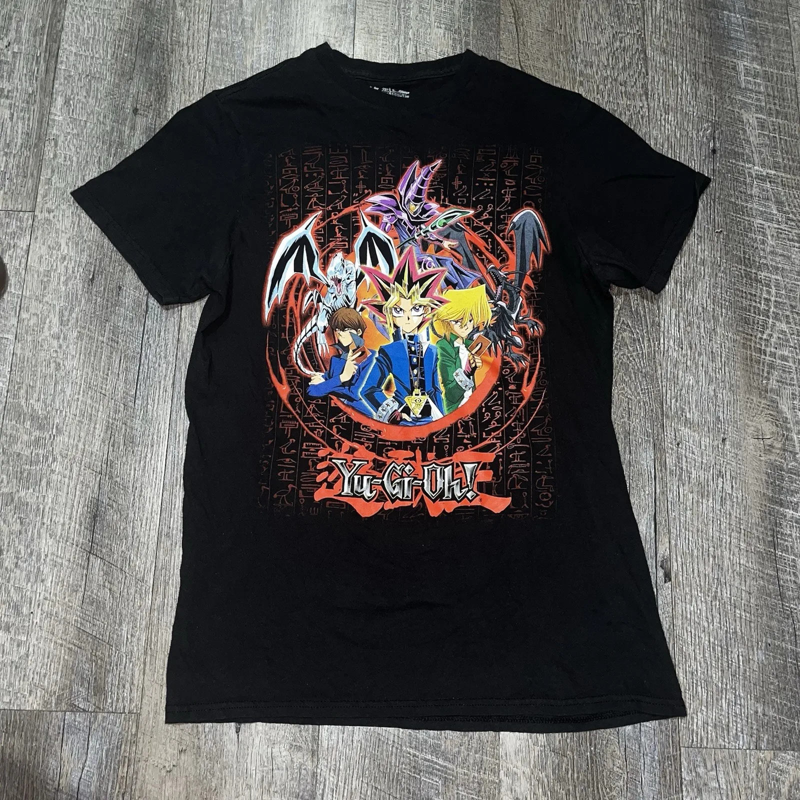 1996 يو جي أوه خمر تي شيرت حجم صغير