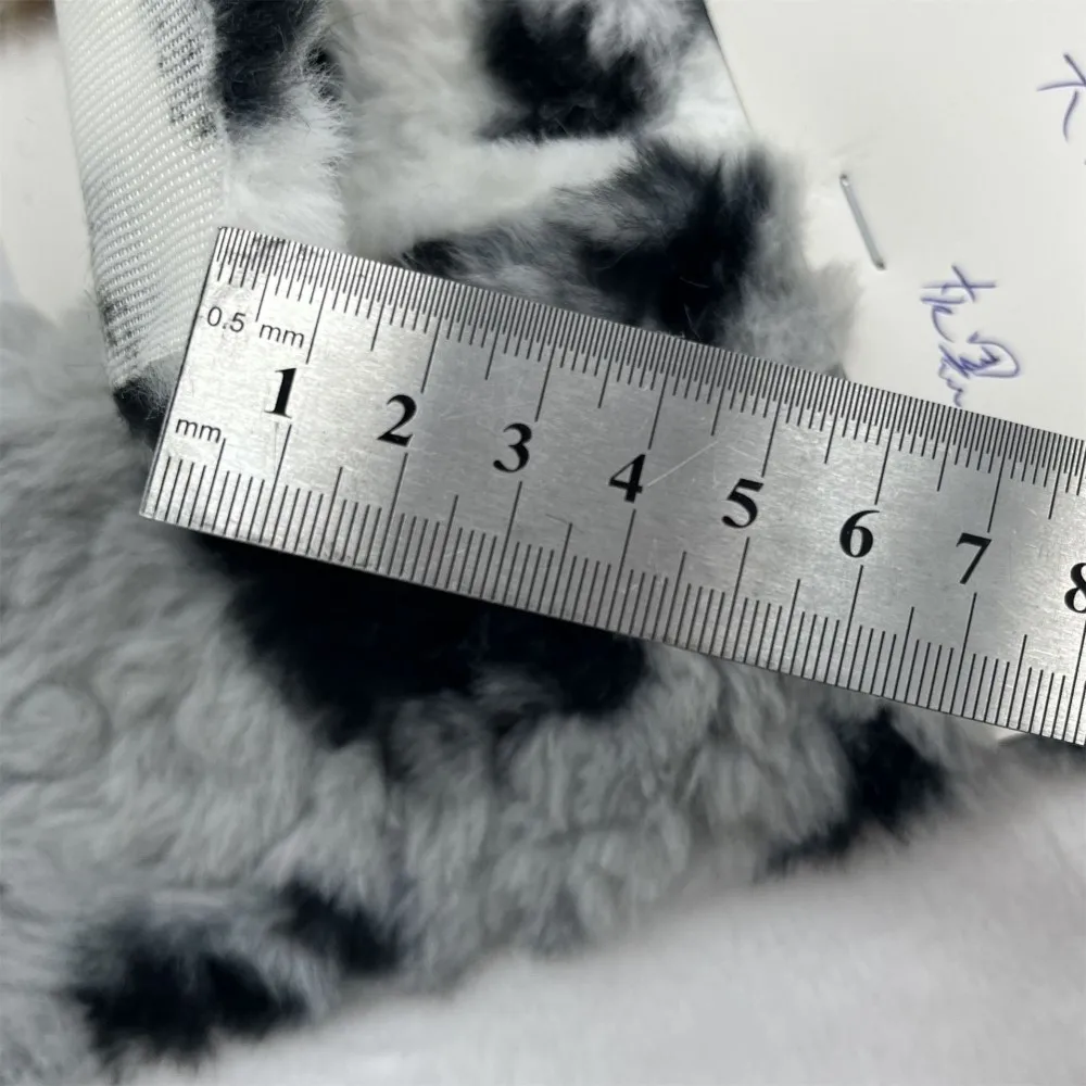 160x90cm Faux Fur Fabric Skin-friendly And Soft Minky Fabric DIY Handmade Large Rabbit Fur Print Strawberry Bear Plush Fabric