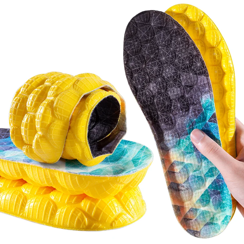 

Высокоэластичная стелька из пены с эффектом памяти. Полиуретановый материал. Супермягкая дышащая стелька. Спортивная поддержка и бег.