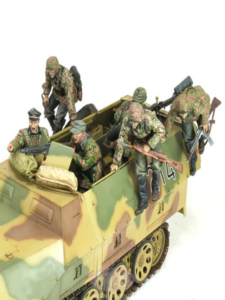 

Unassambled 1/16 MODERN officer fantasy CREW (NO CAR ) figure Resin figure miniature model kits Unpainted