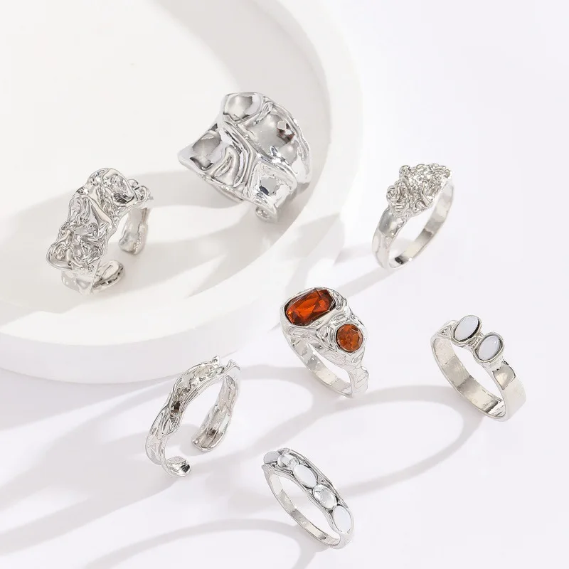 Ins-Style Unregelmäßiger Wellenring-Set in Silberfarbe, Stapelbare Fingerringe für Frauen, Coole Geometrische Fingeraccessoires, Modetrend – Detail 6
