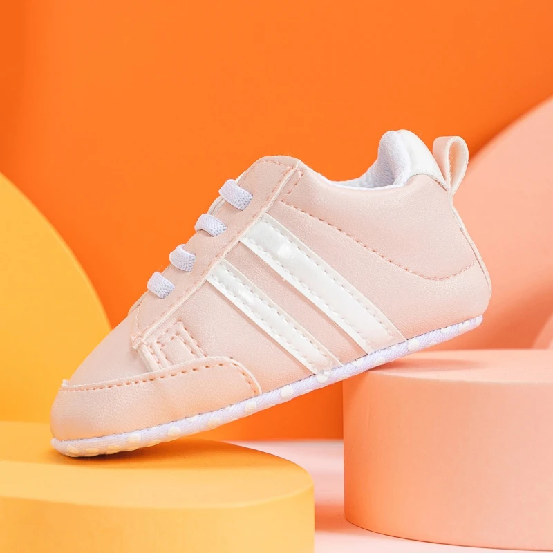 أحذية رياضية عصرية جديدة لحديثي الولادة أحذية أطفال للأولاد والبنات أحذية للأطفال الرضع بنعل ناعم مريح للمشايات الأولى أحذية أطفال