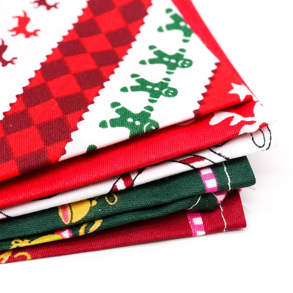 Wholesale 60Pcs Christmas Style Cotton Dog Cat Scarf Bandana Adjustable Dog Collar Waterproof Dog Bibs Pet Grooming Accessories