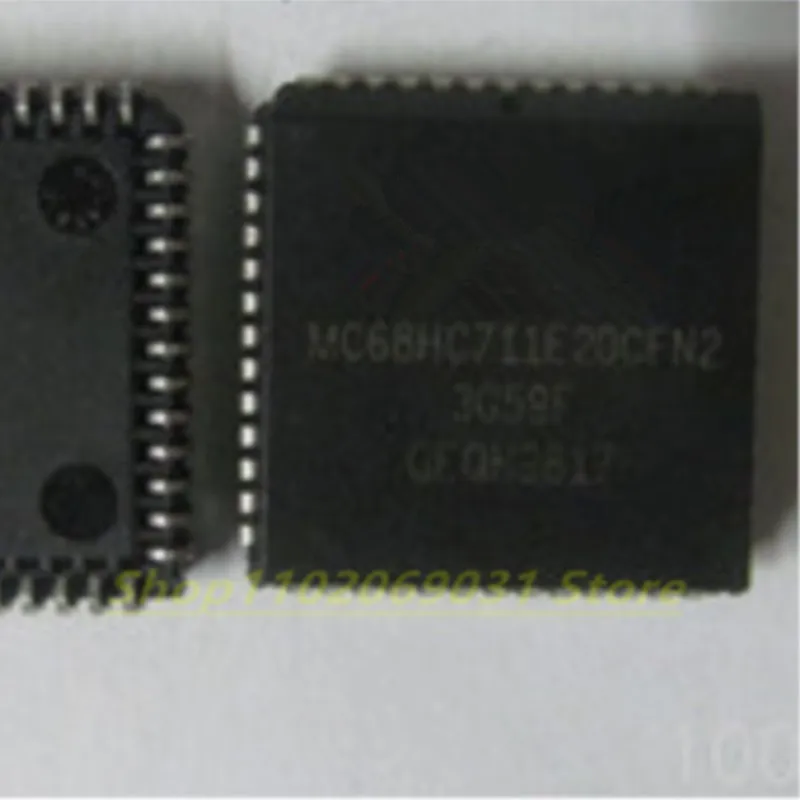 

2pcs MC68HC711E20CFN2 MC68HC711E20 MC68HC711 PLCC52