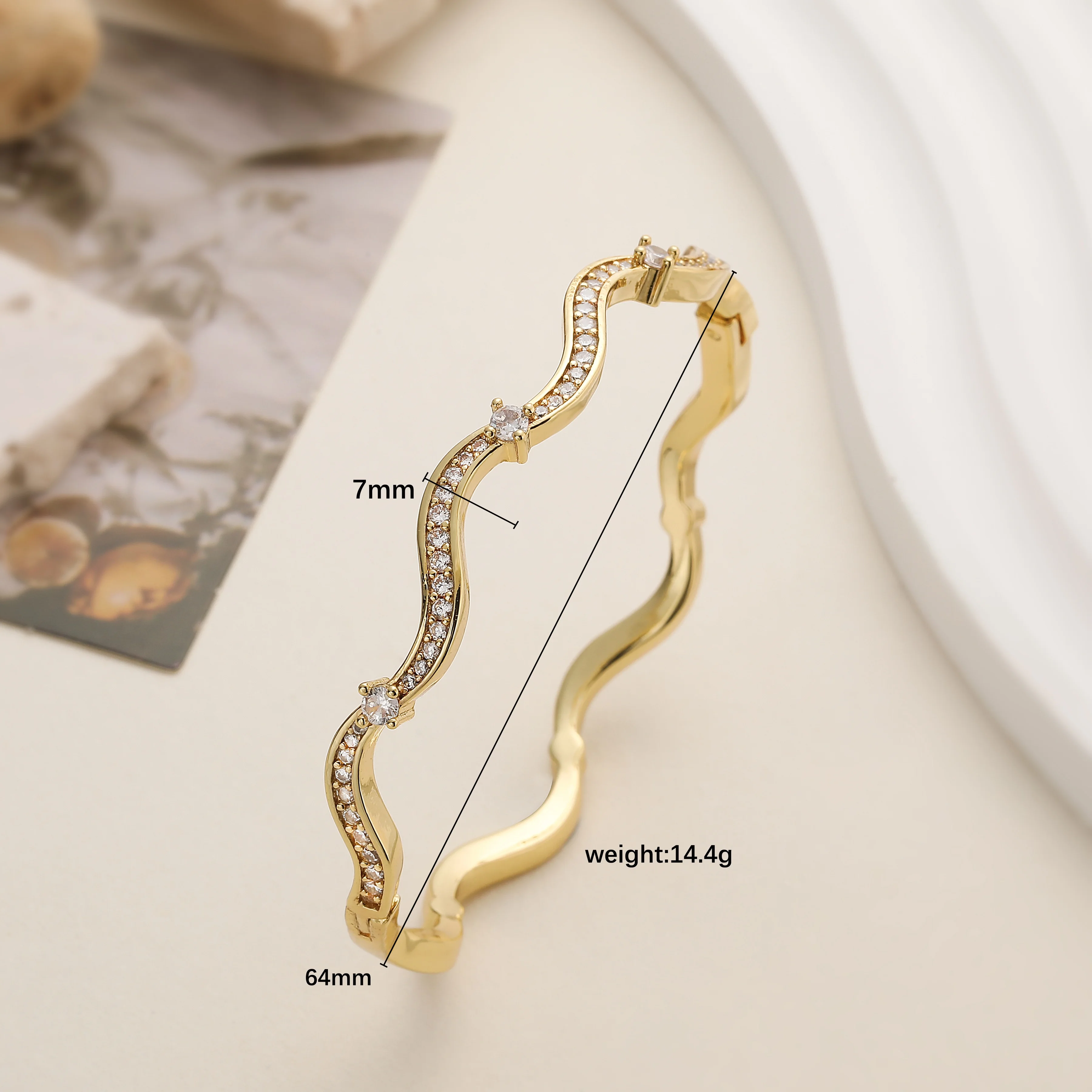 65mm Minimalist Vintage Korean-Style Ripple Zircon Bracelet Women's Popular Jewelry 18K Gold Plated Brass Metal Jewelry Gift