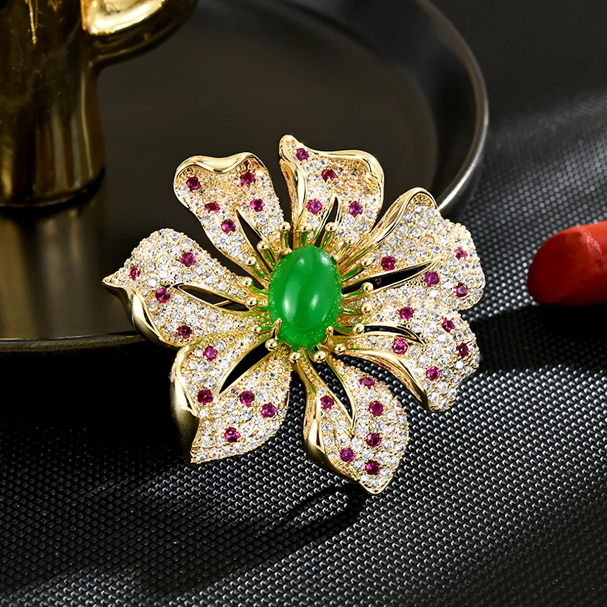 

Luxury Emerald Green Brooch Heavy Intricate Gold Plated Leaf Pin for Coat Blazer