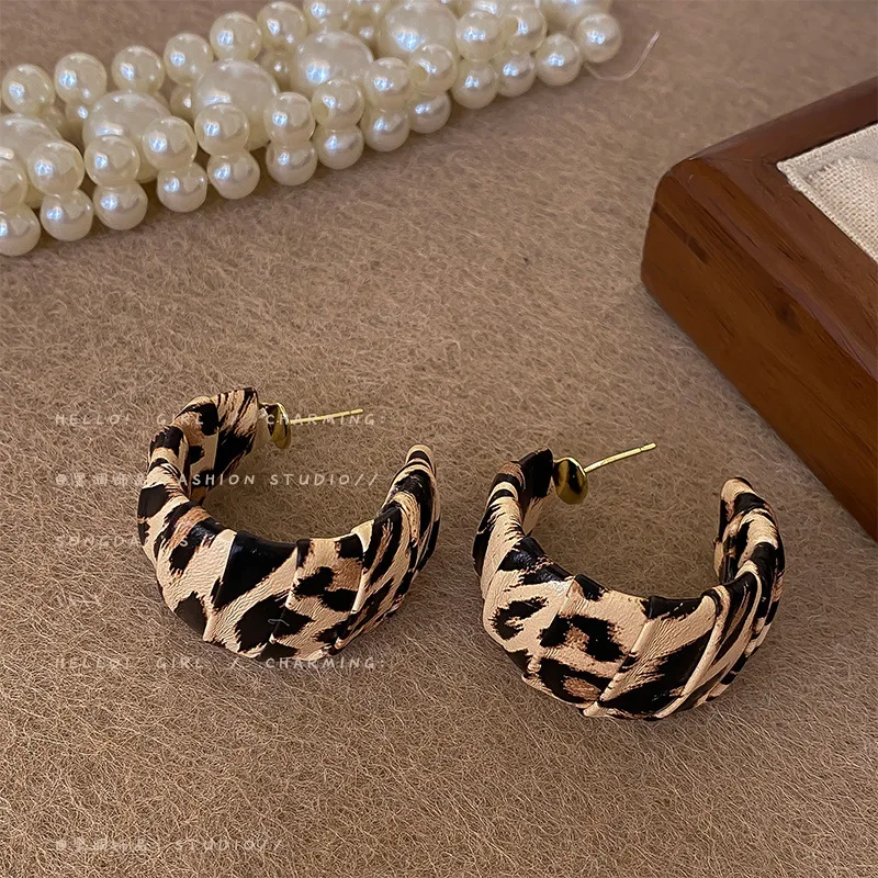 여성을위한 빈티지 맞춤형 레오파드 인쇄 귀걸이 패션 섹시한 기하학 귀걸이 캐주얼 파티 액세서리 쥬얼리 선물